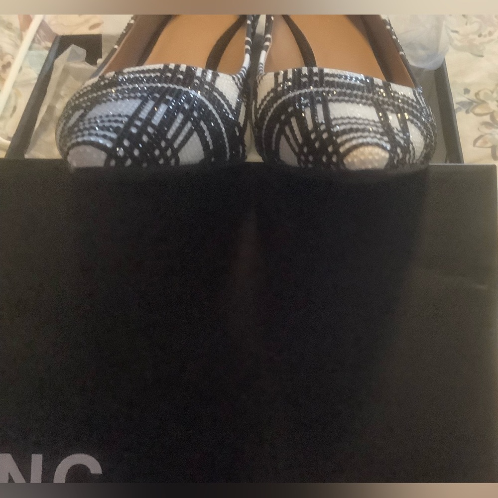 INC International Concepts Black and White Heels with Plaid Pattern - Picture 3 of 7
